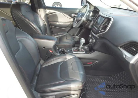 2016 Jeep Cherokee Trailhawk z USA, uszkodzony, nr VIN 1C4PJMBS5GW183968